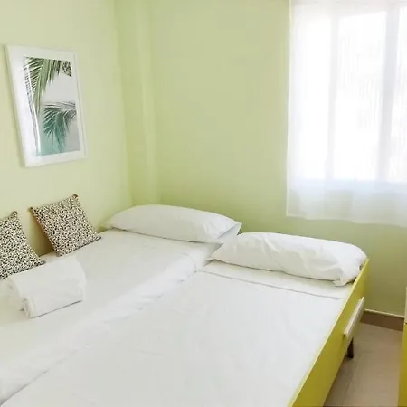 아파트 Apartamento Mediterraneo By Costa